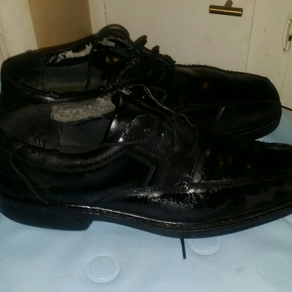 Black dress shoes 11